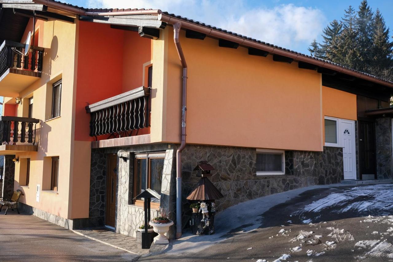 Apartment Jorsi With Mountain View Zreče Exterior foto